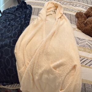 Cozy Cream Women's poncho sweater